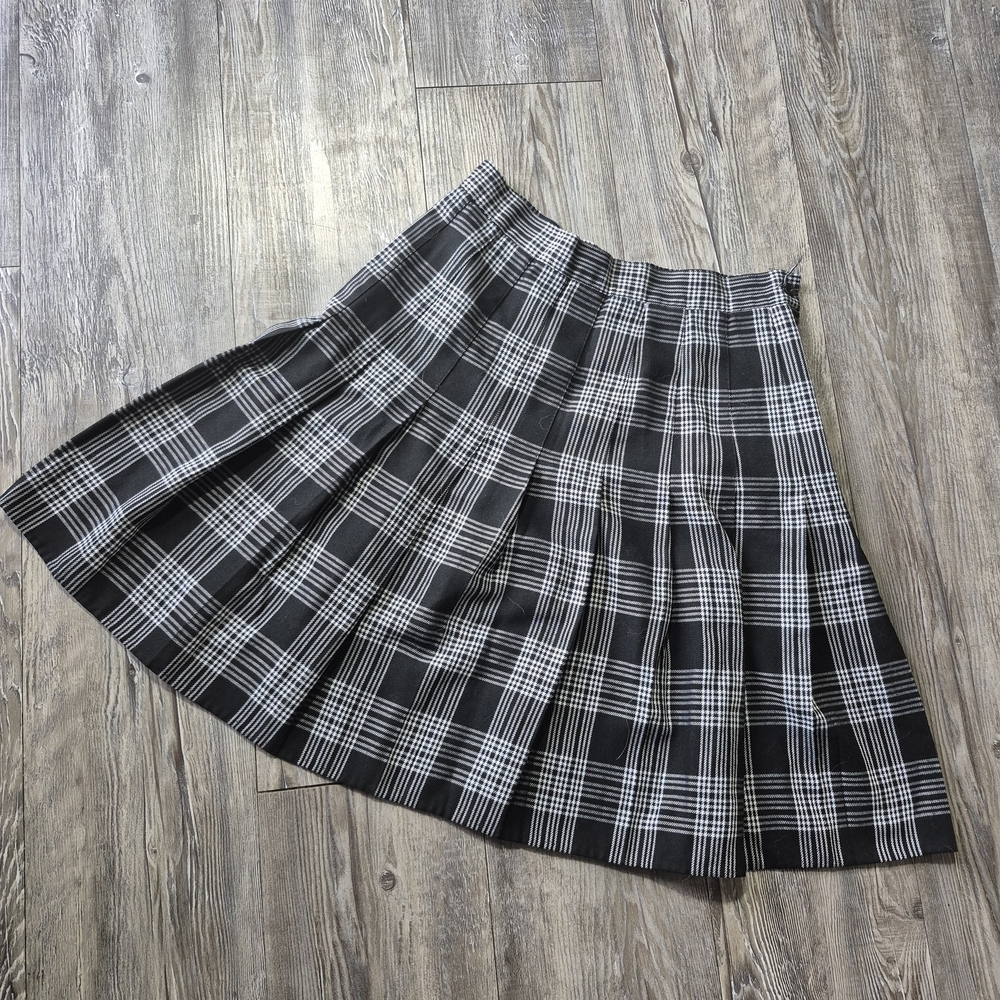 Elegant Black and White Checkered A-Line Skirt